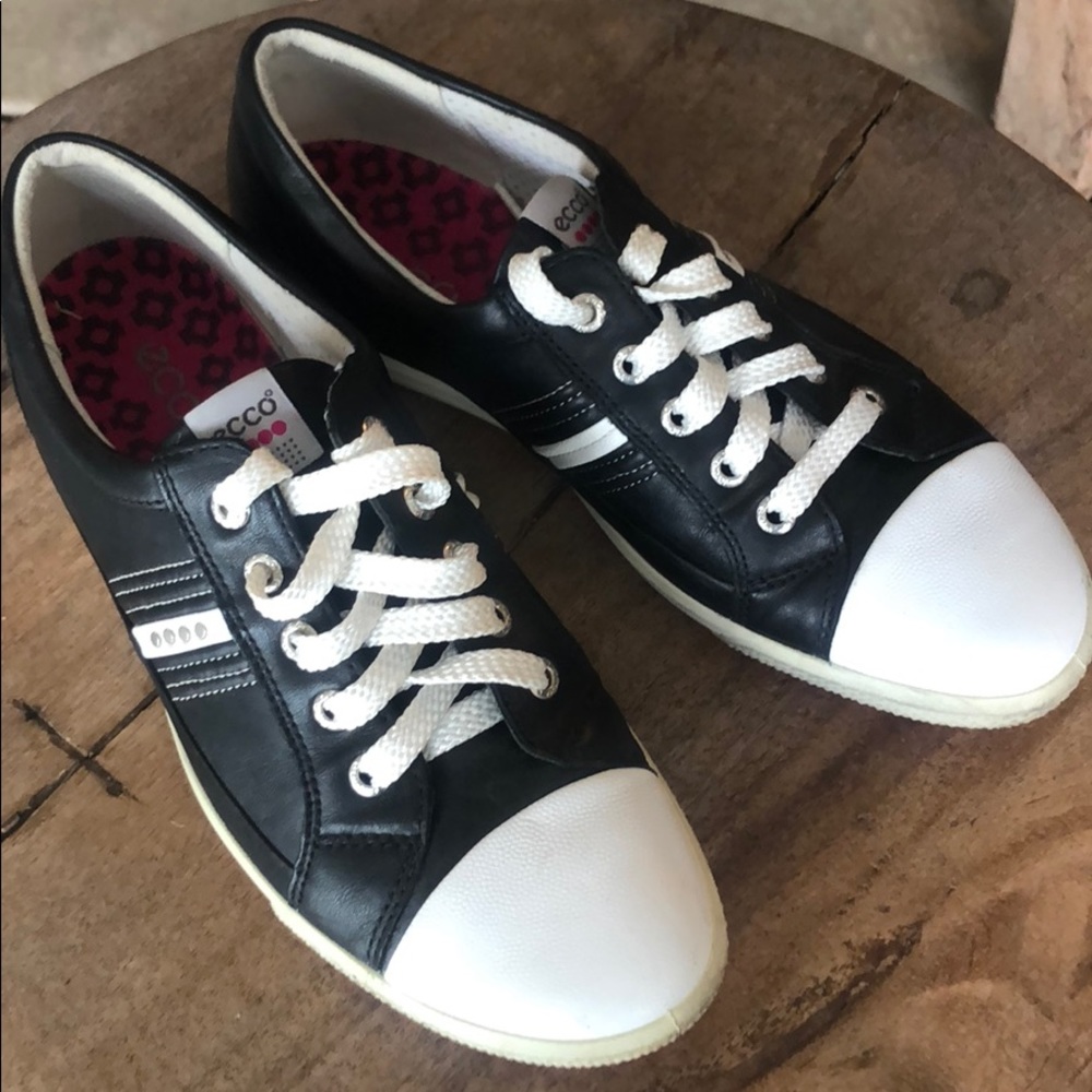Ecco Black Women’s Sneaker Size 39